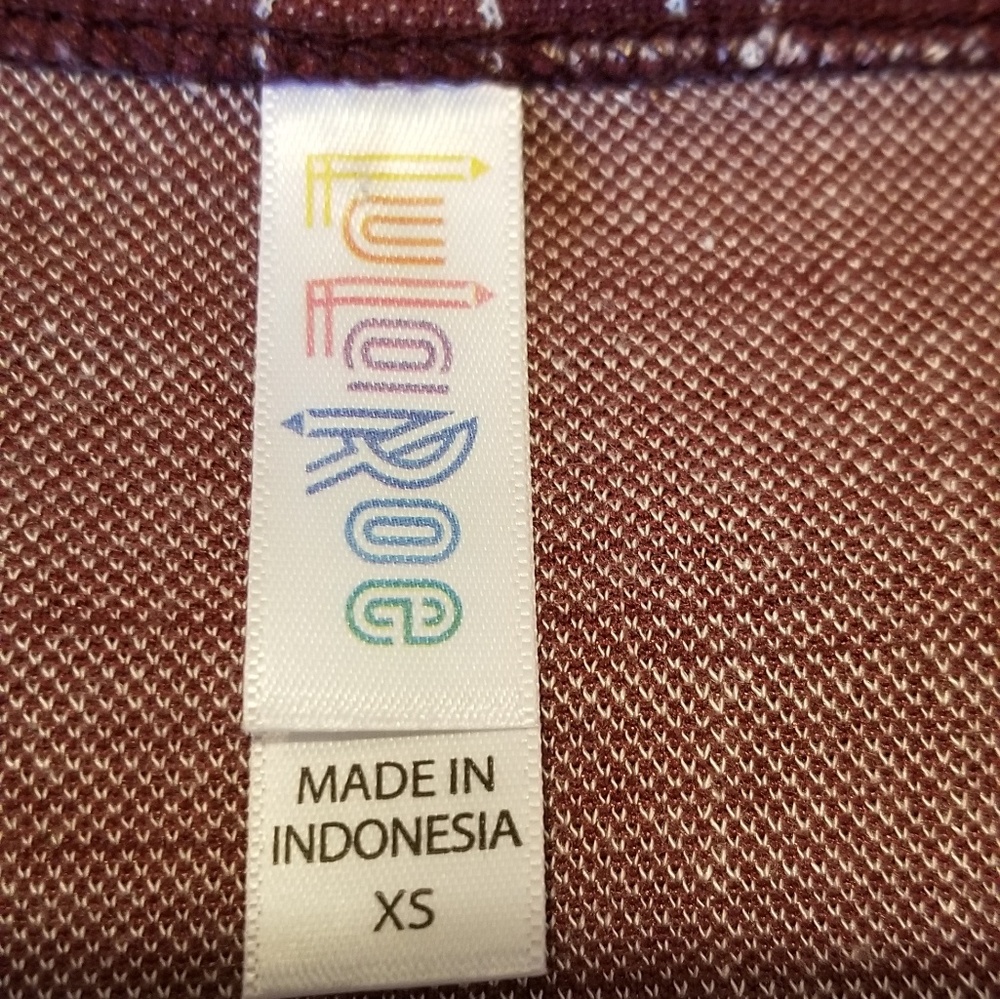 LulaRoe T-shirt - Picture 6 of 6